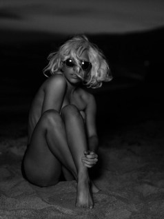 lady-gaga-naked