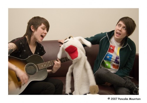 tegan and sara green hoodie