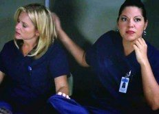 greys-anatomy_607-callie-arizona-hand-holding1