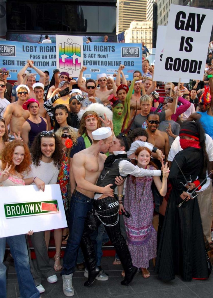 crowd-gay-is-good-sign