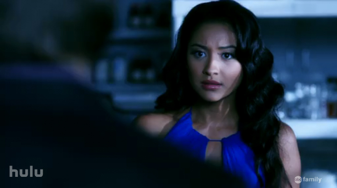emily fields homecoming dress Emily Fields dress from the Ice Ball in season 5 of pretty little liars. Im absolutely in love