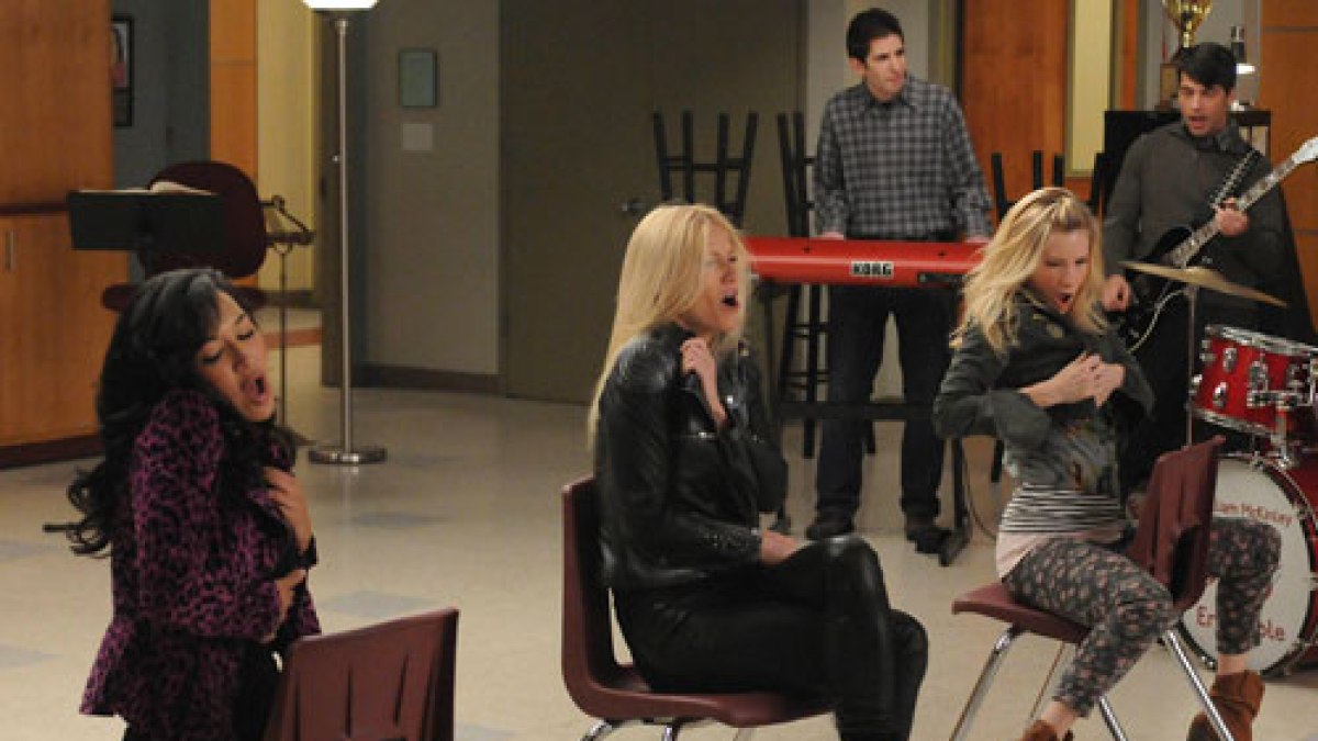 Glee 215 Recap: HomoSexy | Autostraddle
