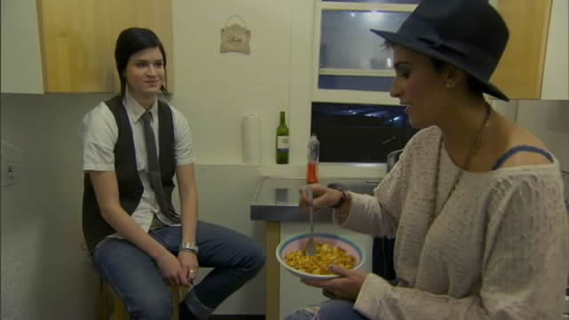 14a-eating-in-kitchen
