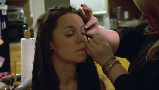 16b-getting-her-makeup-did