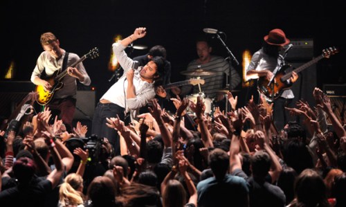 crowd_surf_fail