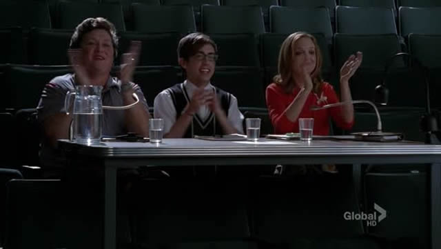 8f-i-didnt-think-people-usually-clapped-after-auditions