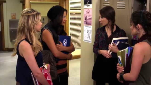 1a-im-always-baffled-at-how-much-room-they-have-in-their-hallways