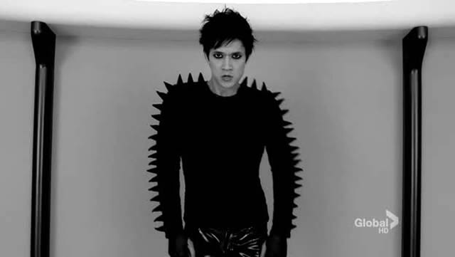 5d-eyeliner-attack