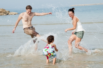 photostock-kid-child-family-water-beach-