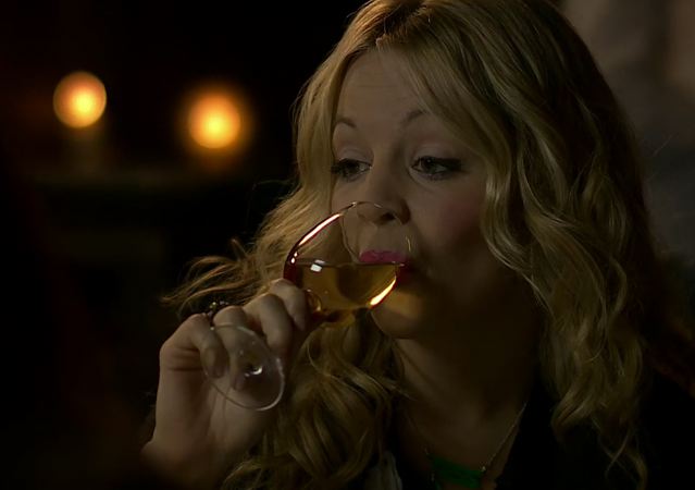51_ls204_tess_wine