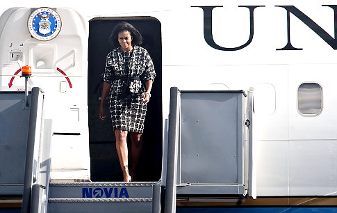 obama deboards