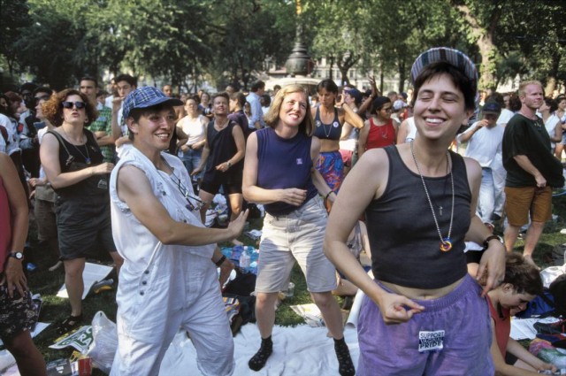 1993-pride-lawn