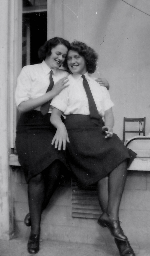 1940s Lesbian - Epic Gallery: 150 Years Of Lesbians And Other Lady-Loving ...