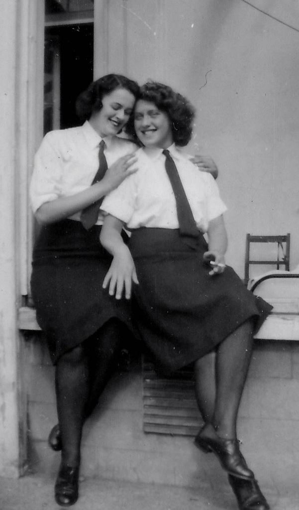 Porn 1940s Fashion - Epic Gallery: 150 Years Of Lesbians And Other Lady-Loving ...