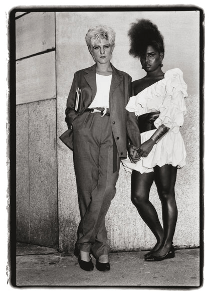 1981-amy-arbus-lesbian-couple