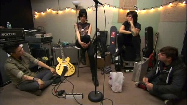 2d-lets-all-sit-on-one-side-of-the-room
