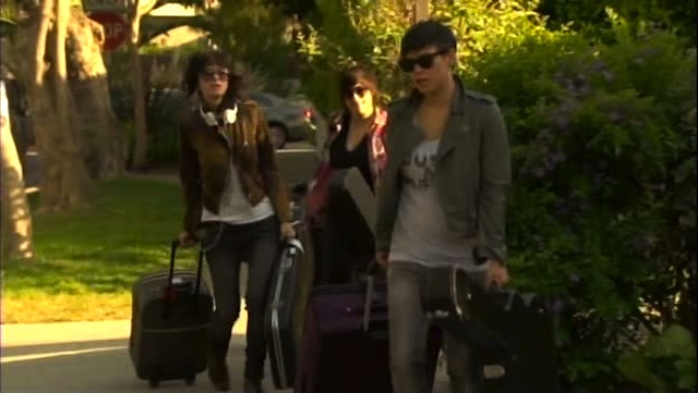 9b-could-literally-be-walking-anywhere