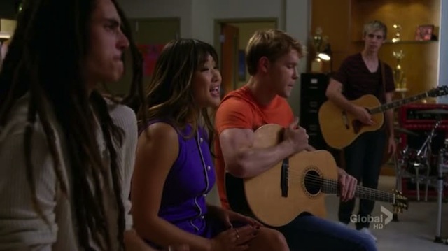 Glee402-00143