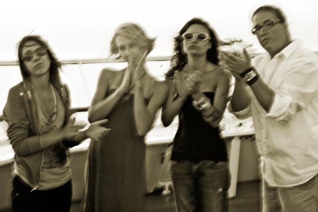 clapping pic hav wanted
