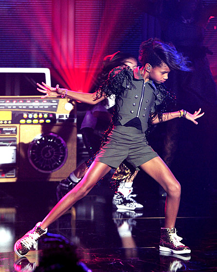 WILLOW SMITH NYE 2011/2012