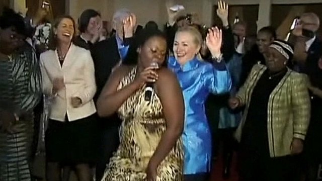 hillary clinton dancing in south africa again