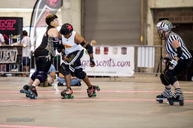 Amanda "Mah-Ko" plays for the Gold Coast Derby Grrls