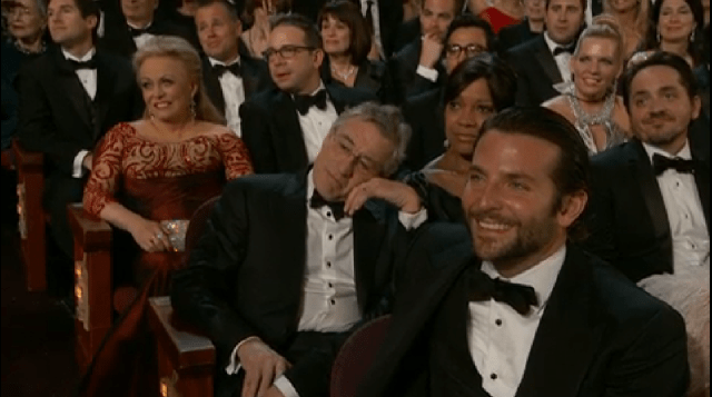 YET ROBERT DE NIRO LOOKS SO BORED