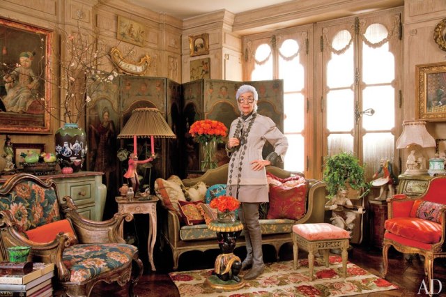 item0.rendition.slideshowWideHorizontal.iris-apfel-apartment-01-portrait