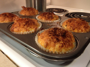 Breakfast Omelette-y-type Muffins, with green onions, prosciutto and cheese