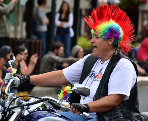 DYKES ON BIKES AT THE 2011 SOUTHERN OREGON PRIDE PARADE {VIA QUALIA FOLK}