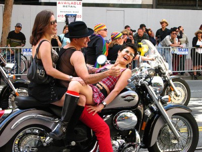 DYKES ON BIKES AT THE 2007 SAN FRANCISCO PRIDE PARADE {VIA GARETH BOGDANOFF PHOTOGRAPHY}