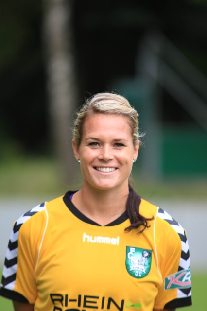 Ashlyn_Harris