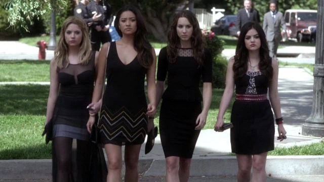 Pretty_Little_Liars_S04E01_KissThemGoodbye_net_1290