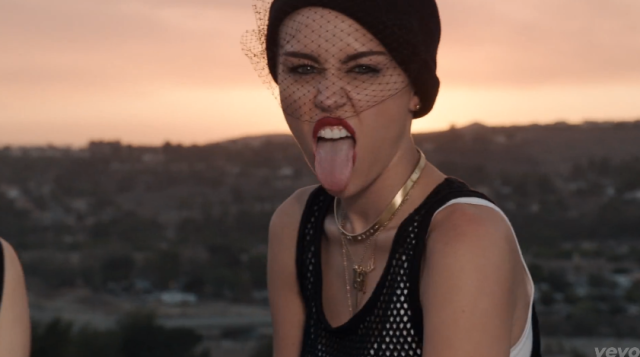 mileytongue1