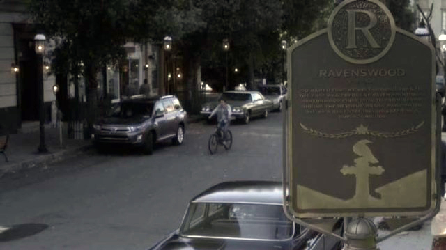 Ravenswood: Where all the Rosewood with none of the lesbians.