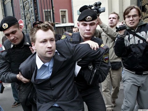 NIKOLAI ALEKSEYEV IS ARRESTED AT A 2011 PROTEST IN MOSCOW (VIA VIJESTI)