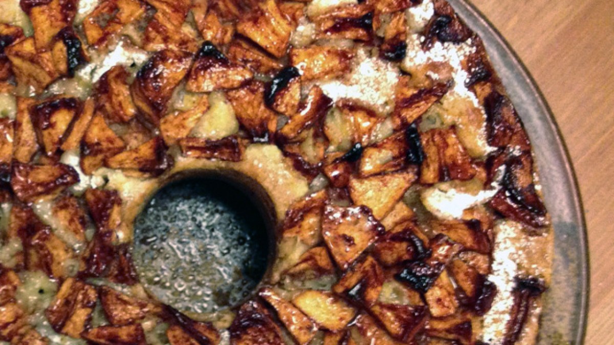 Get Baked: Dairy-Free Apple Cake | Autostraddle