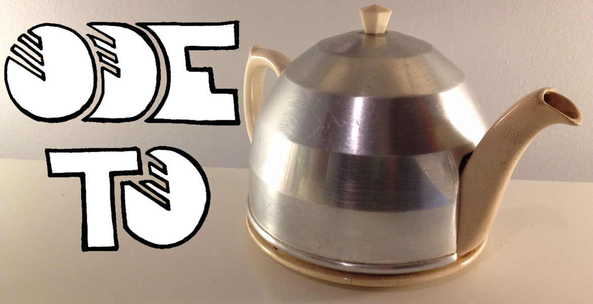 Raven Stovetop Tea Kettle — RELYT