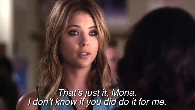 Hanna likes a girl who wears more plaid than Mona
