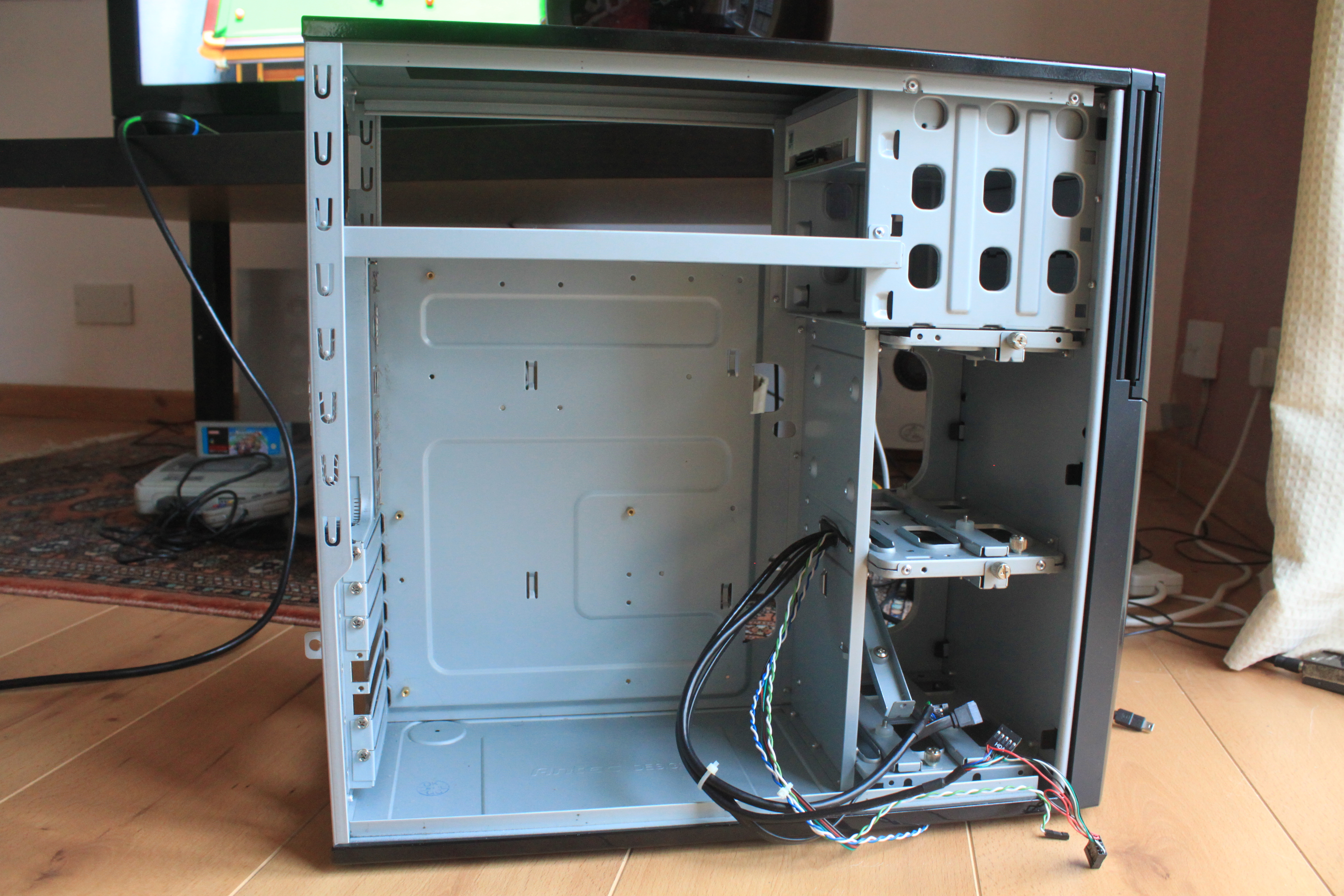 The Queer Grrrl's Guide To A DIY Computer, Part 2: Assembly | Autostraddle