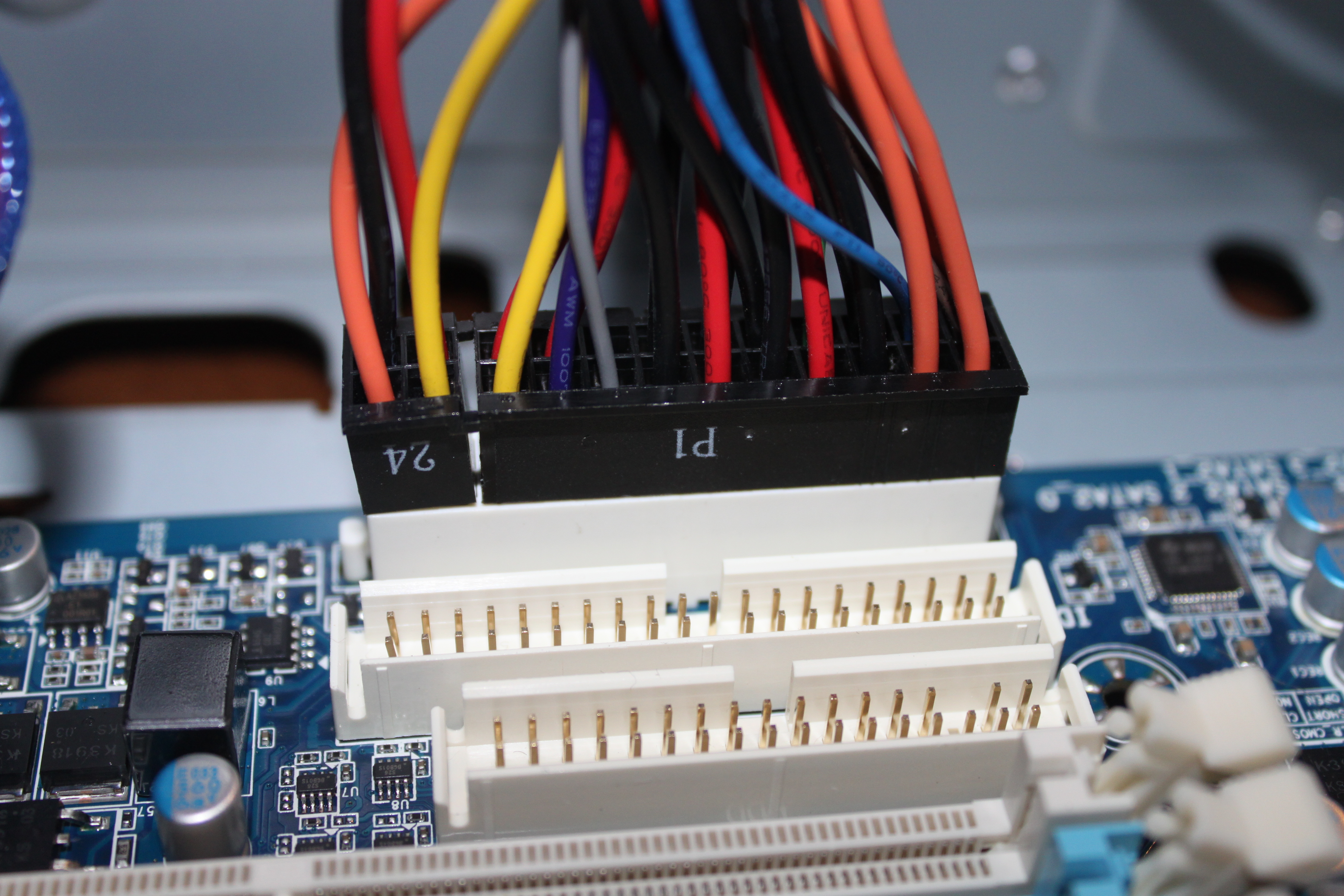 The Queer Grrrl's Guide To A DIY Computer, Part 2 Assembly Autostraddle