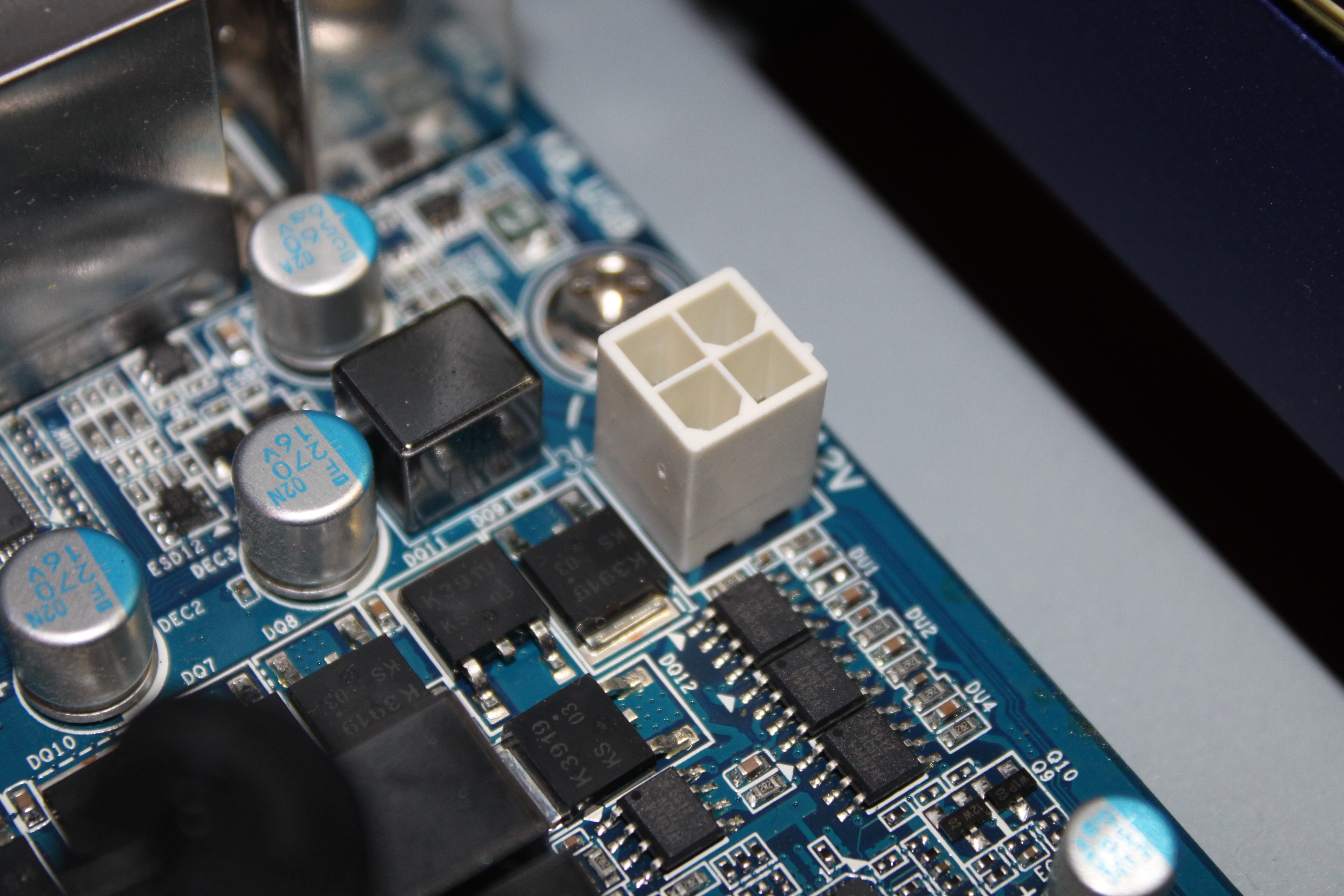 The Queer Grrrl's Guide To A DIY Computer, Part 2 Assembly Autostraddle