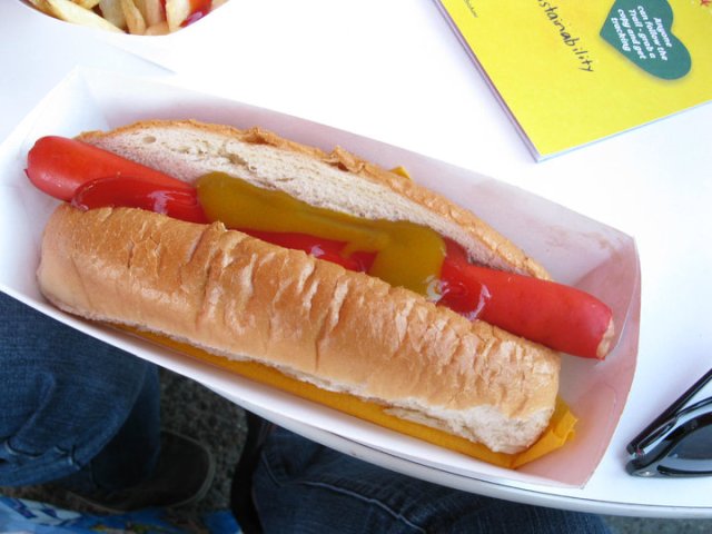 Hot dog with ketchup and mustard: I do not think that means what you think it means.