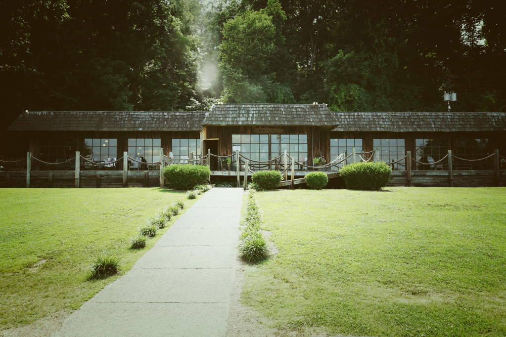 catfish hotel