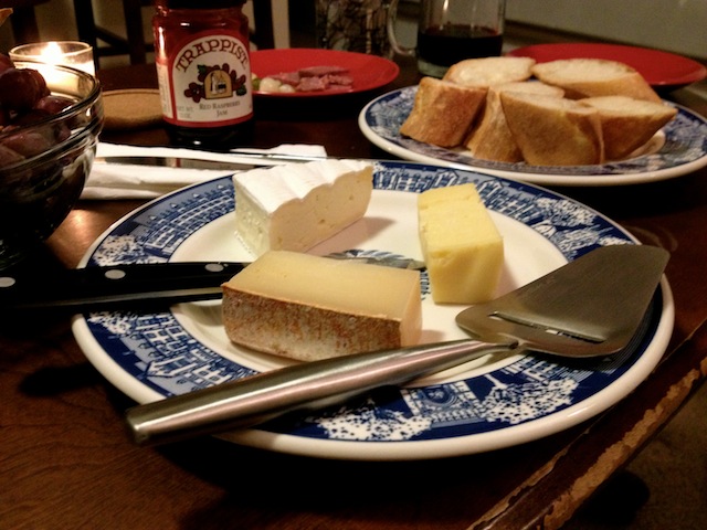 Case in point: a recent cheese plate chez moi.
