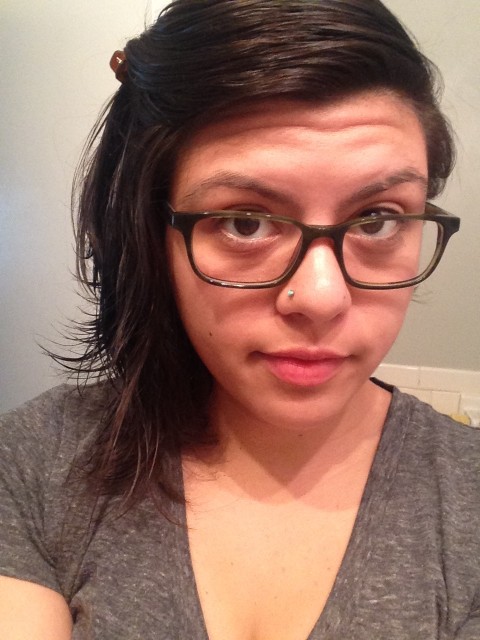 Yes, the clip is how I get my hair to do that swooshy thing.
