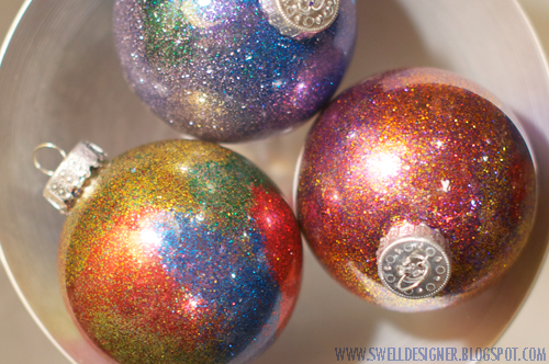 glitter-galaxy-ornaments-diy-3