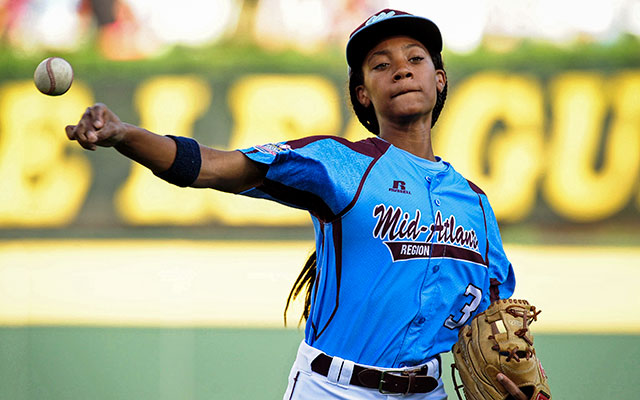 mone-davis-081914-previewLLWS