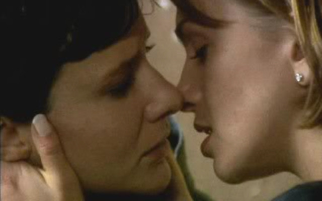Valuable idea lesbian deep kissing think Simply remarkable lesbian deep kissing sorry