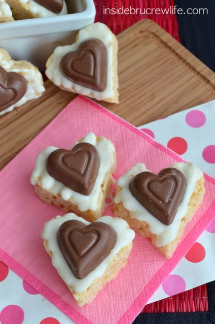 White-Chocolate-Reeses-Krispie-Hearts-2